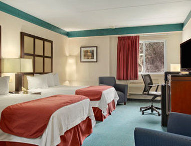 Days Inn By Wyndham Southington Eksteriør billede